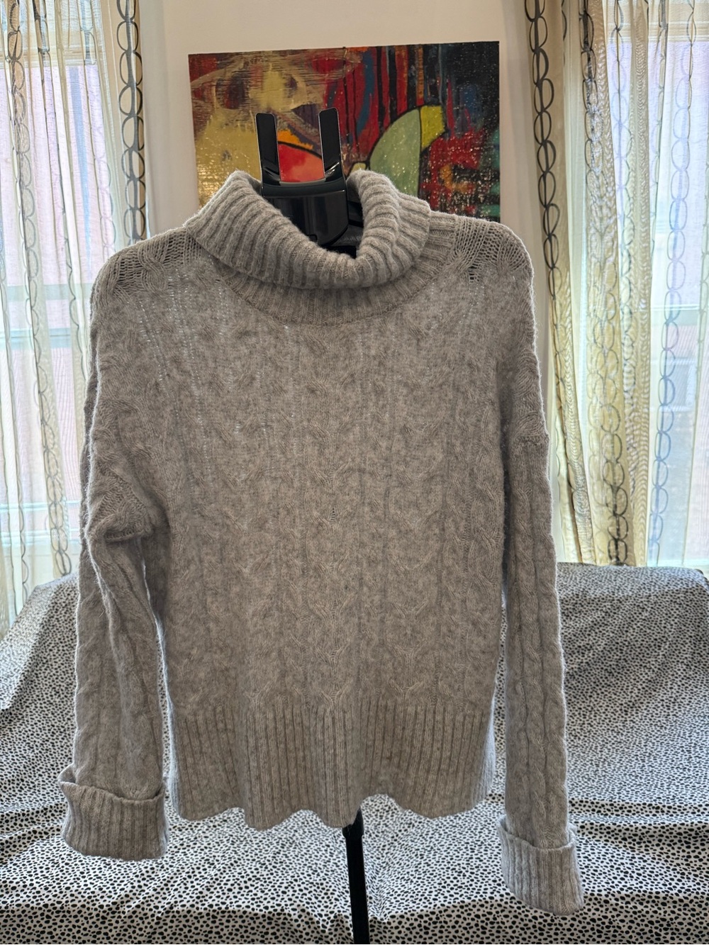 Classic Cable Turtleneck Sweater - Light Gray